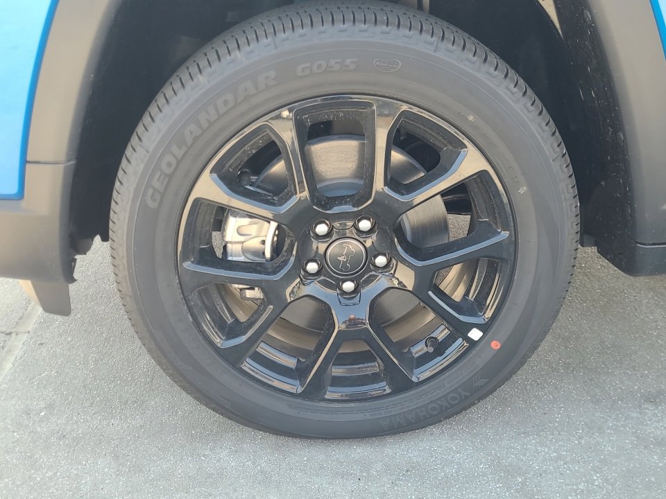 New 2026 Jeep Compass Latitude image 27