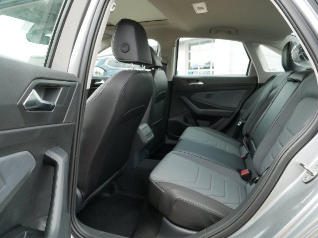 New 2026 Volkswagen Jetta SEL FWD image 8
