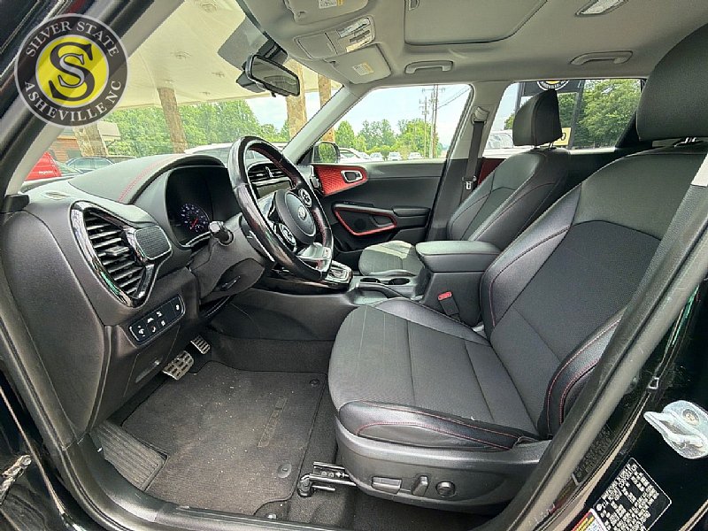 Used 2020 Kia Soul GT-Line Turbo FWD image 11