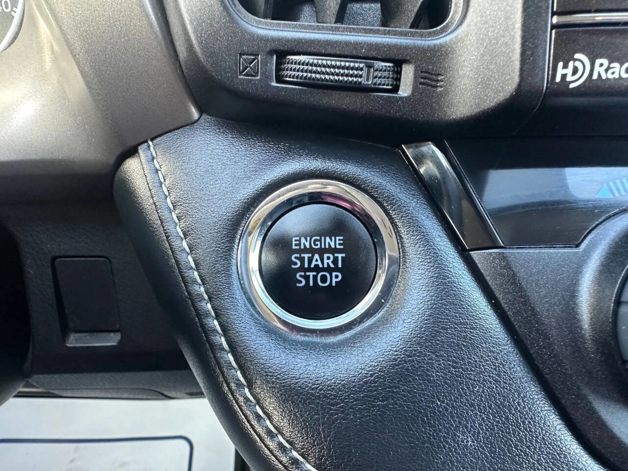 Used 2018 Toyota RAV4 XLE image 23