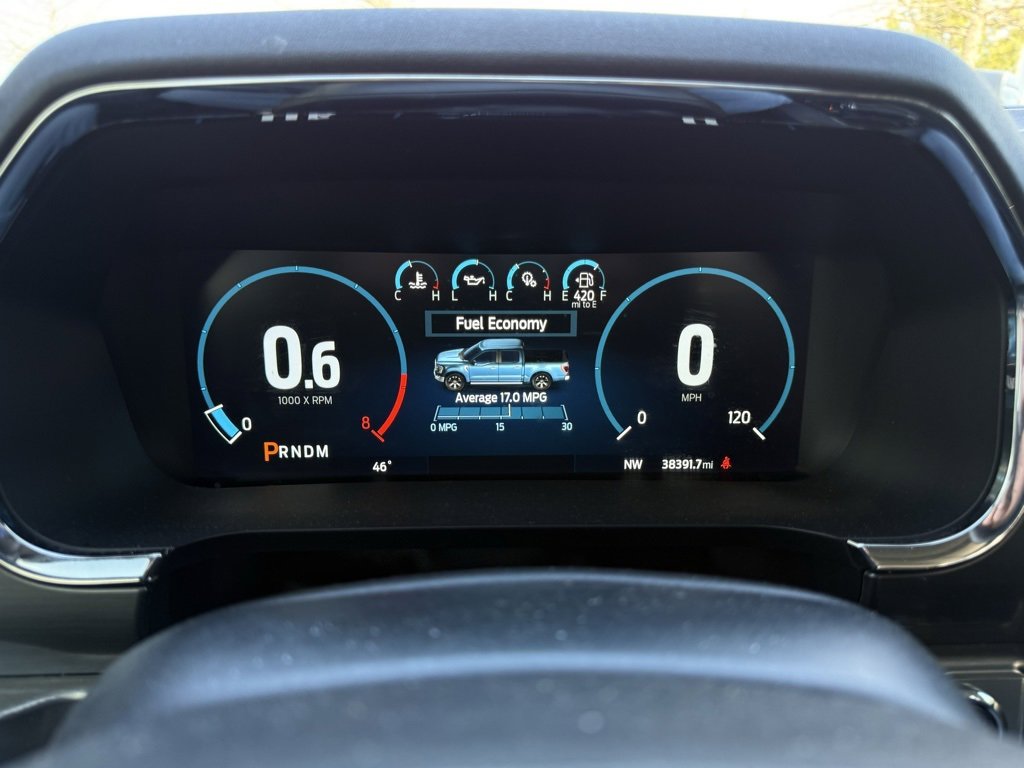 Used 2023 Ford F150 Lariat w/ Trailer Tow Package image 15