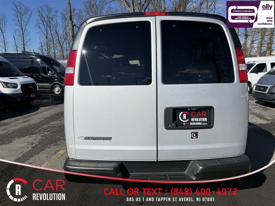 Used 2020 Chevrolet Express 3500 LS image 5