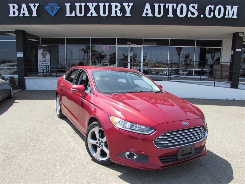 Used 2014 Ford Fusion SE FWD image 1