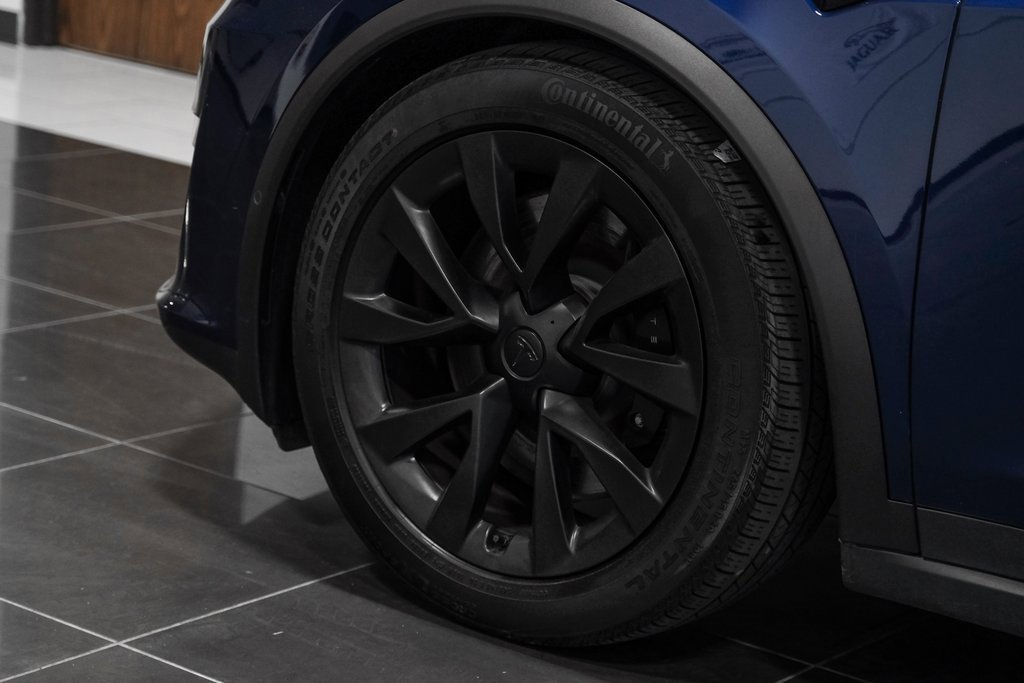 Used 2022 Tesla Model X image 63