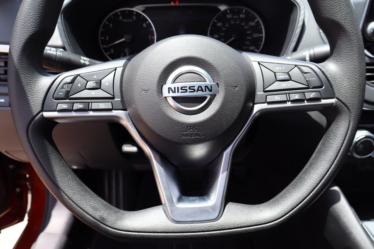 Used 2022 Nissan Altima 2.5 SV AWD/4WD image 11