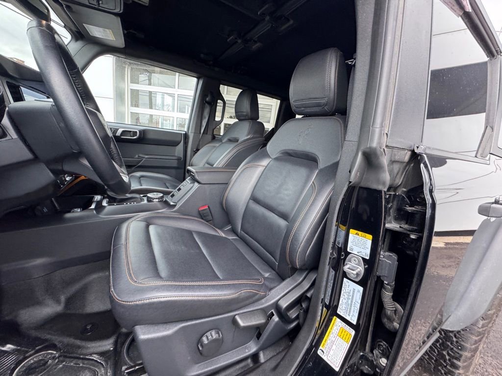 Used 2024 Ford Bronco Badlands image 14