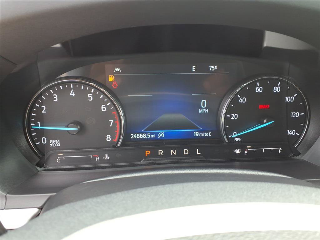Used 2024 Ford Explorer XLT w/ Equipment Group 202A AWD/4WD image 23