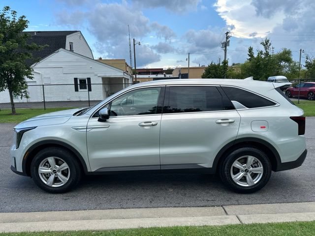 New 2026 Kia Sorento LX FWD image 28