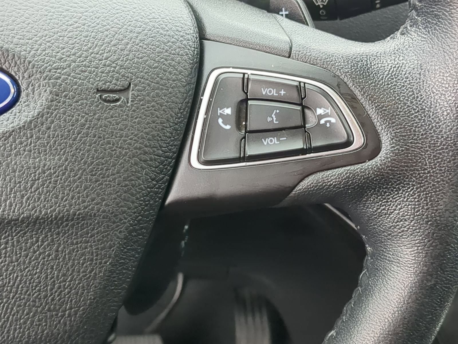 Used 2017 Ford Escape Titanium w/ Canadian Touring Package image 29