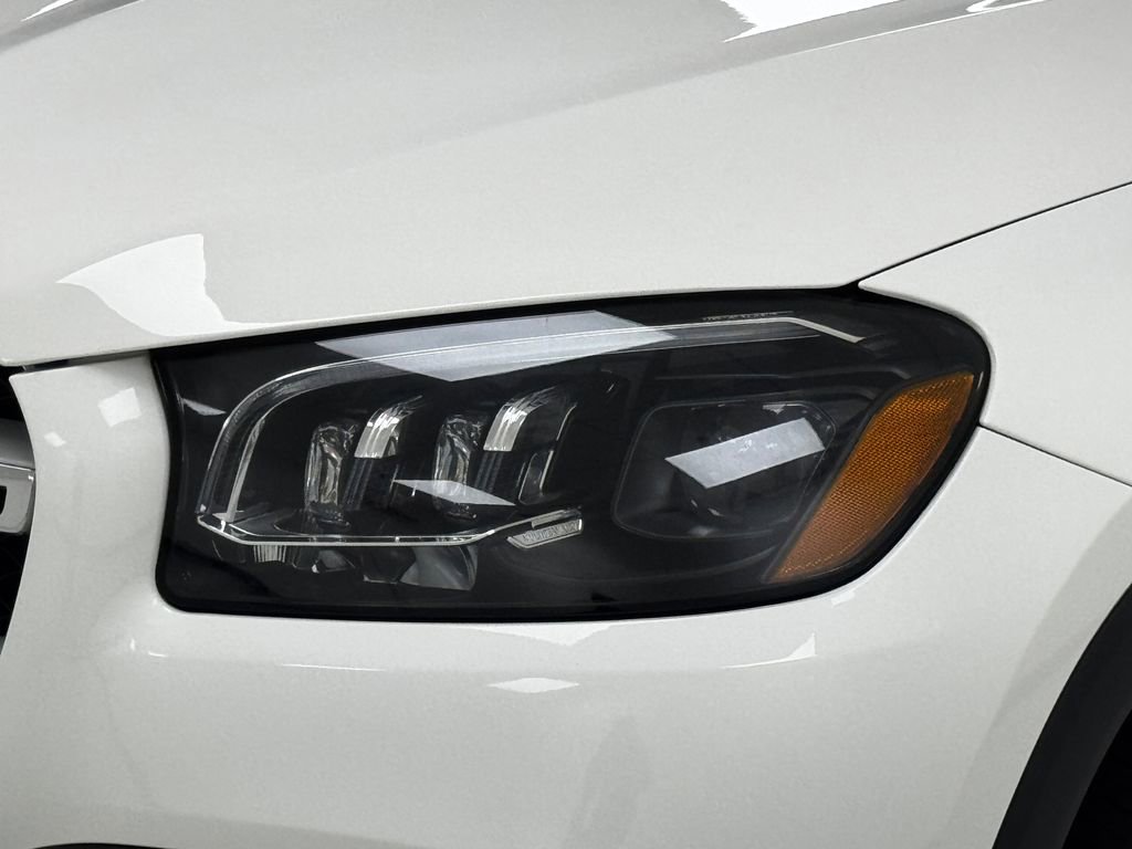 Used 2022 Mercedes-Benz GLS 450 4MATIC image 42