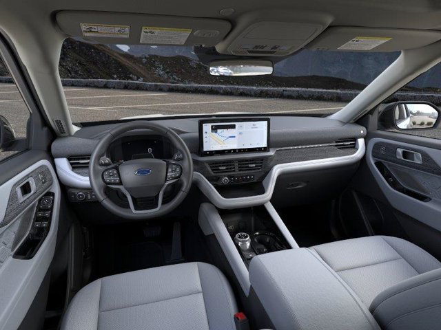 New 2026 Ford Explorer Platinum w/ LUX Leather Package AWD/4WD image 9