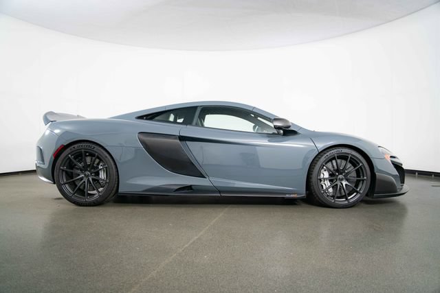 Used 2016 McLaren 675LT Coupe RWD image 9