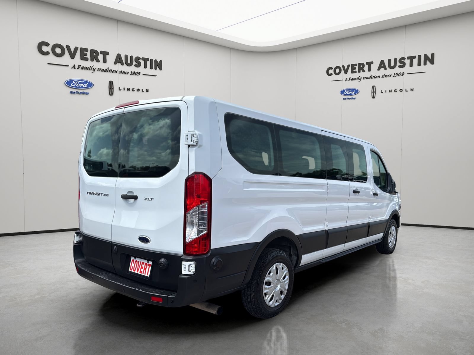 Used 2020 Ford Transit 350 XLT RWD image 5
