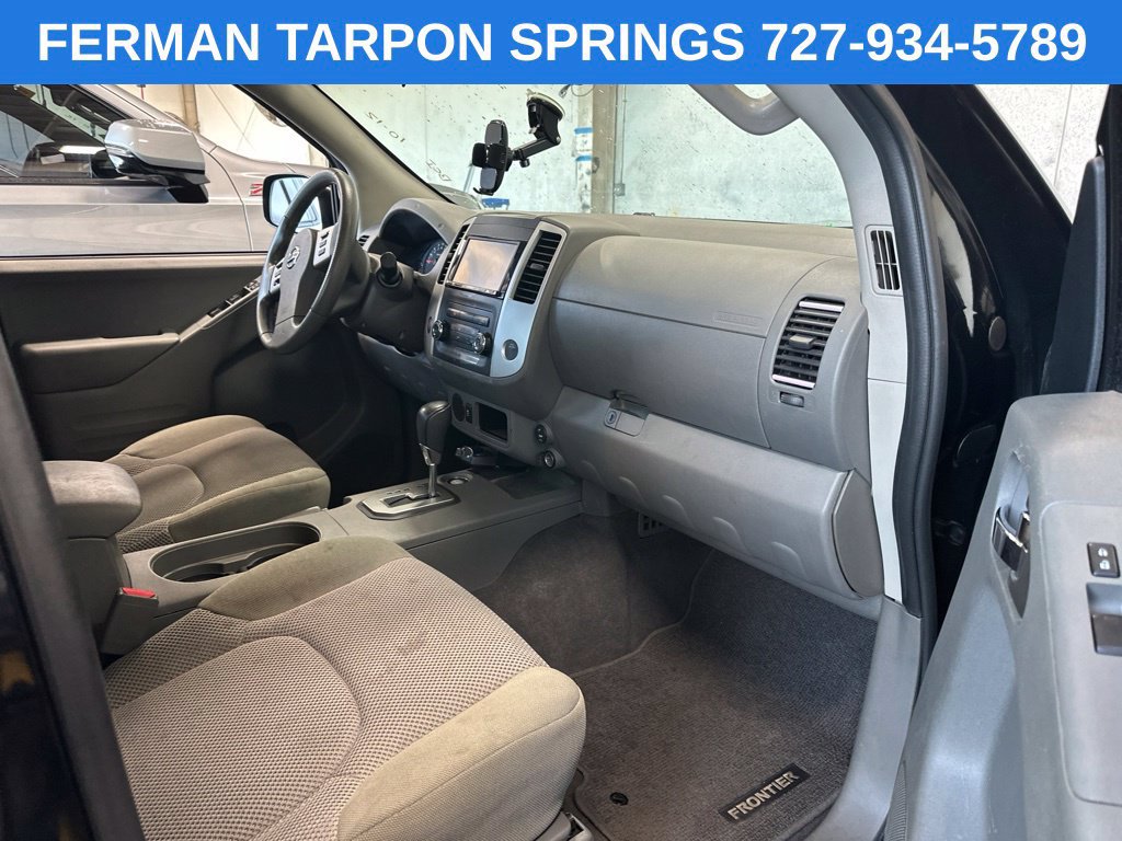 Used 2020 Nissan Frontier SV w/ SV Utility Package RWD image 6