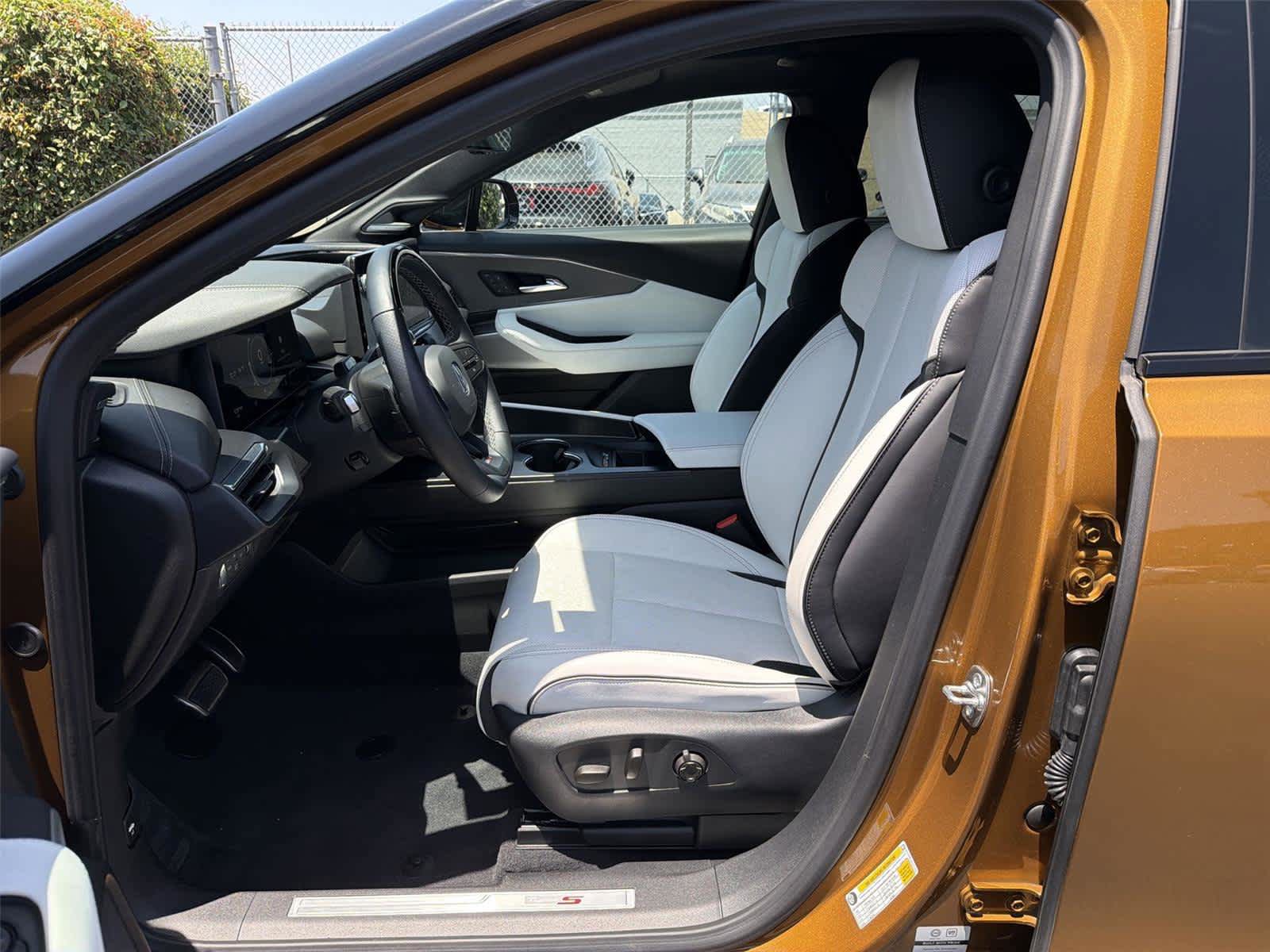 Used 2024 Acura ZDX Type S AWD/4WD image 12