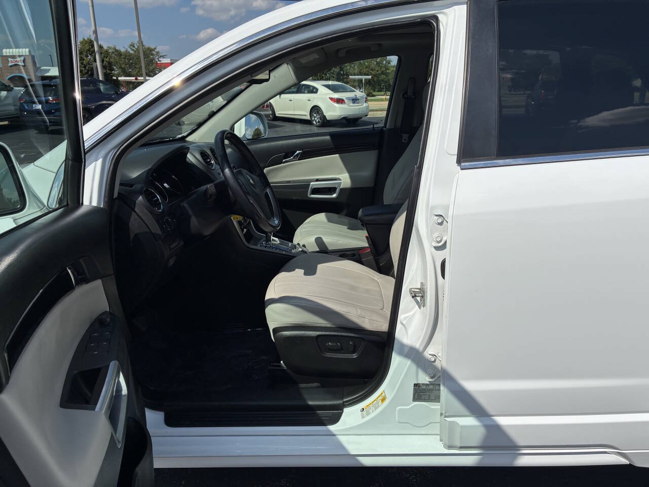 Used 2013 Chevrolet Captiva Sport LTZ FWD image 12
