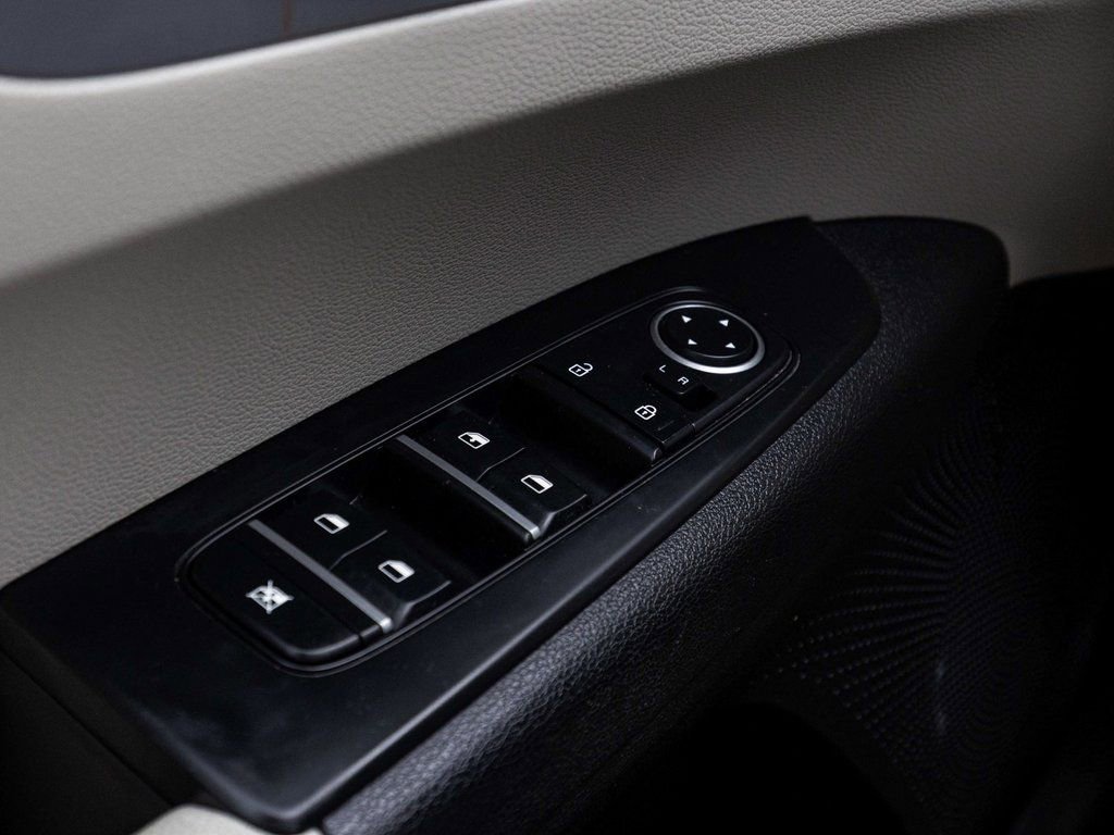 Used 2023 Kia Forte LXS image 12