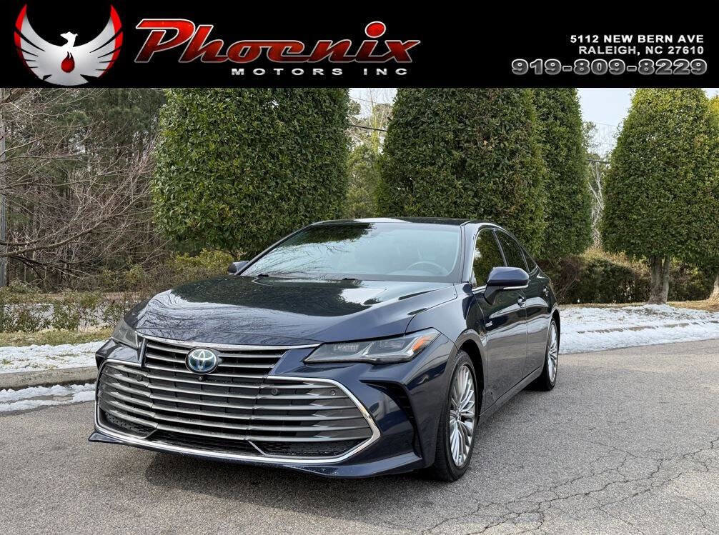 Used 2019 Toyota Avalon Limited image 1