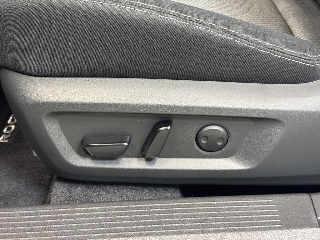 New 2026 Nissan Rogue SV image 10