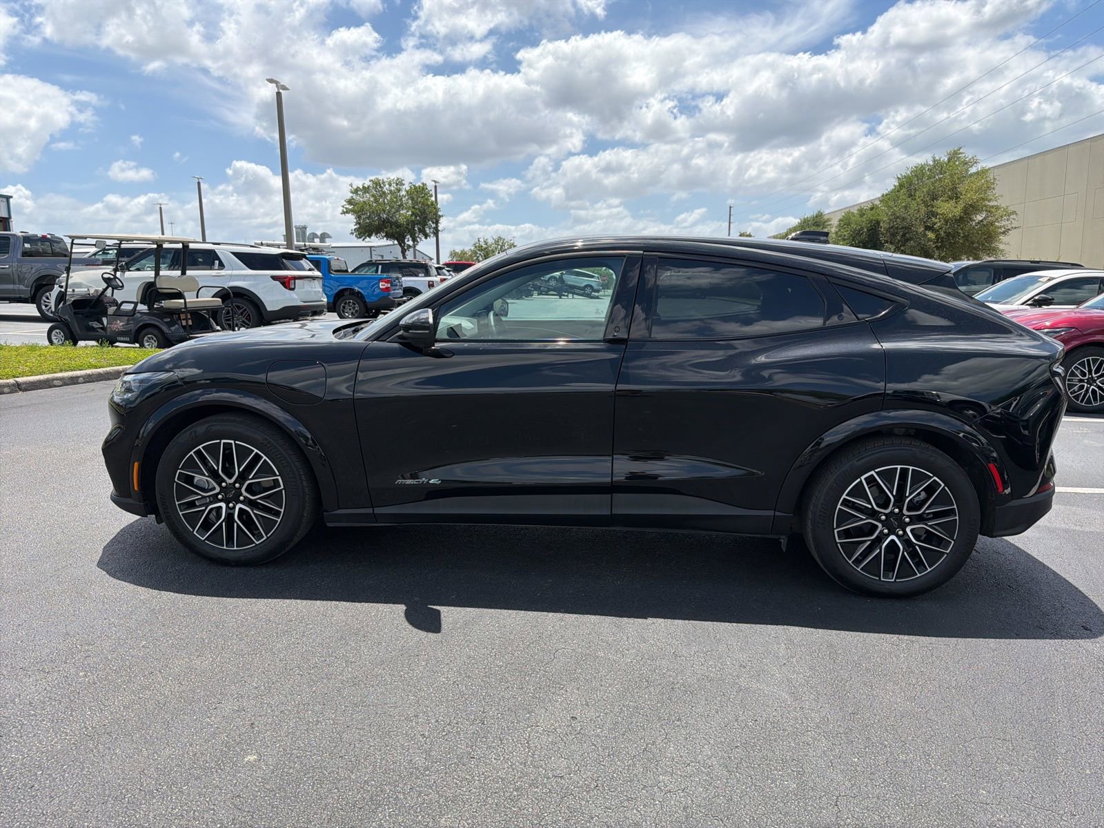 Certified 2025 Ford Mustang Mach-E Premium image 13