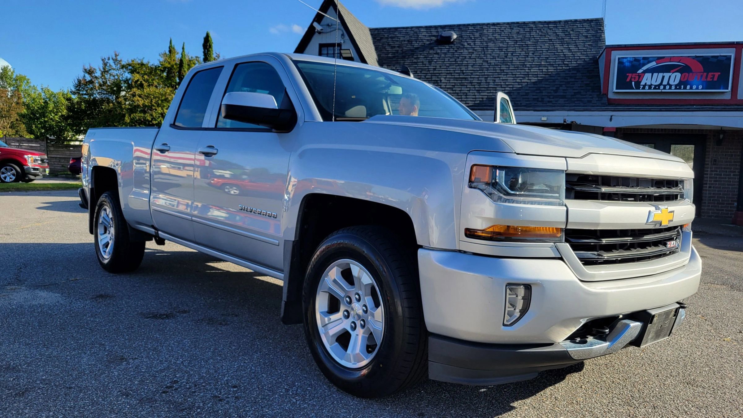Used 2017 Chevrolet Silverado 1500 LT w/ All Star Edition image 6