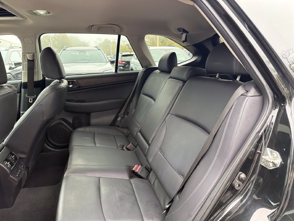 Used 2018 Subaru Outback 2.5i Limited AWD/4WD image 29
