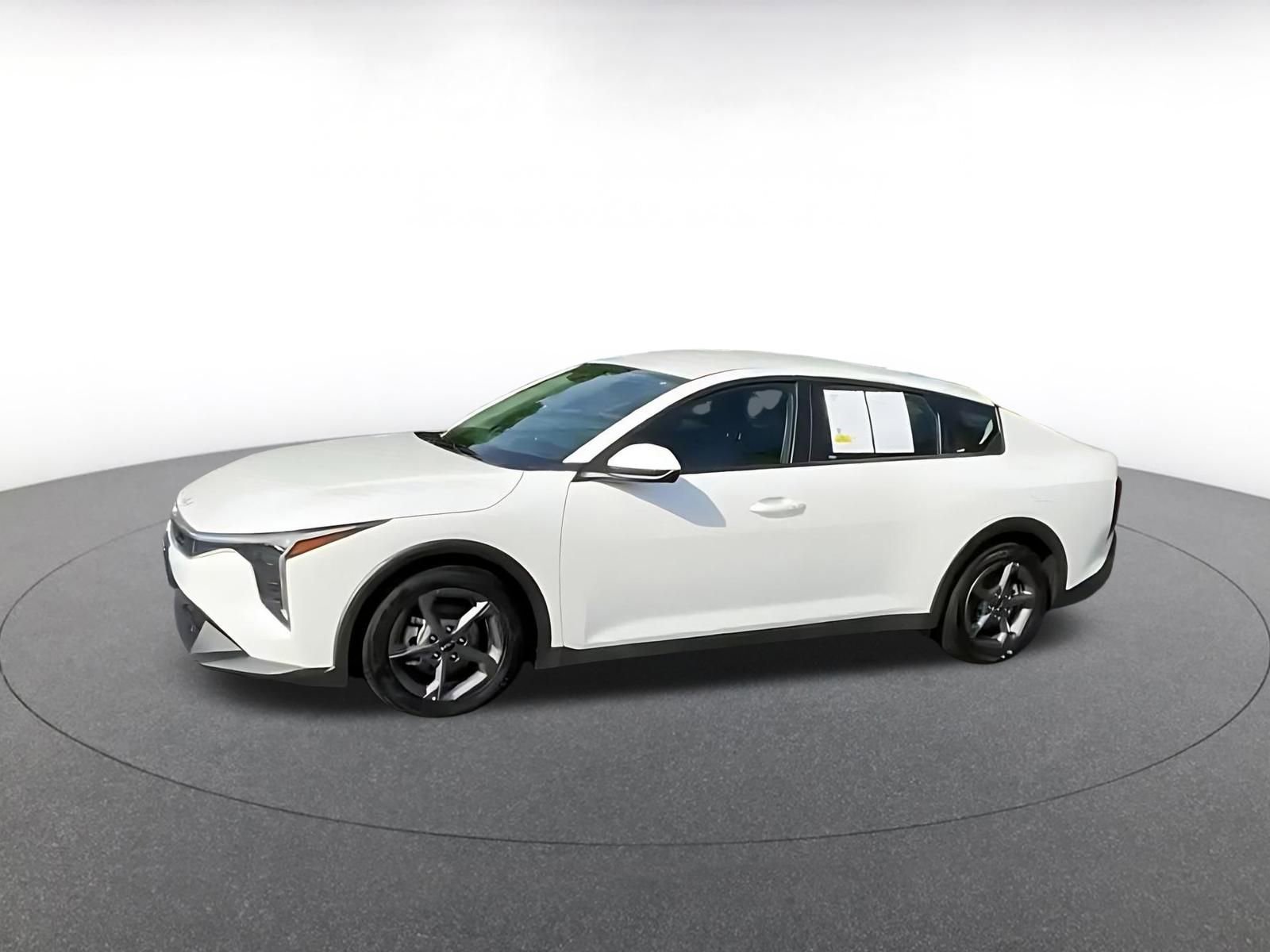 Used 2025 Kia K4 FWD image 7