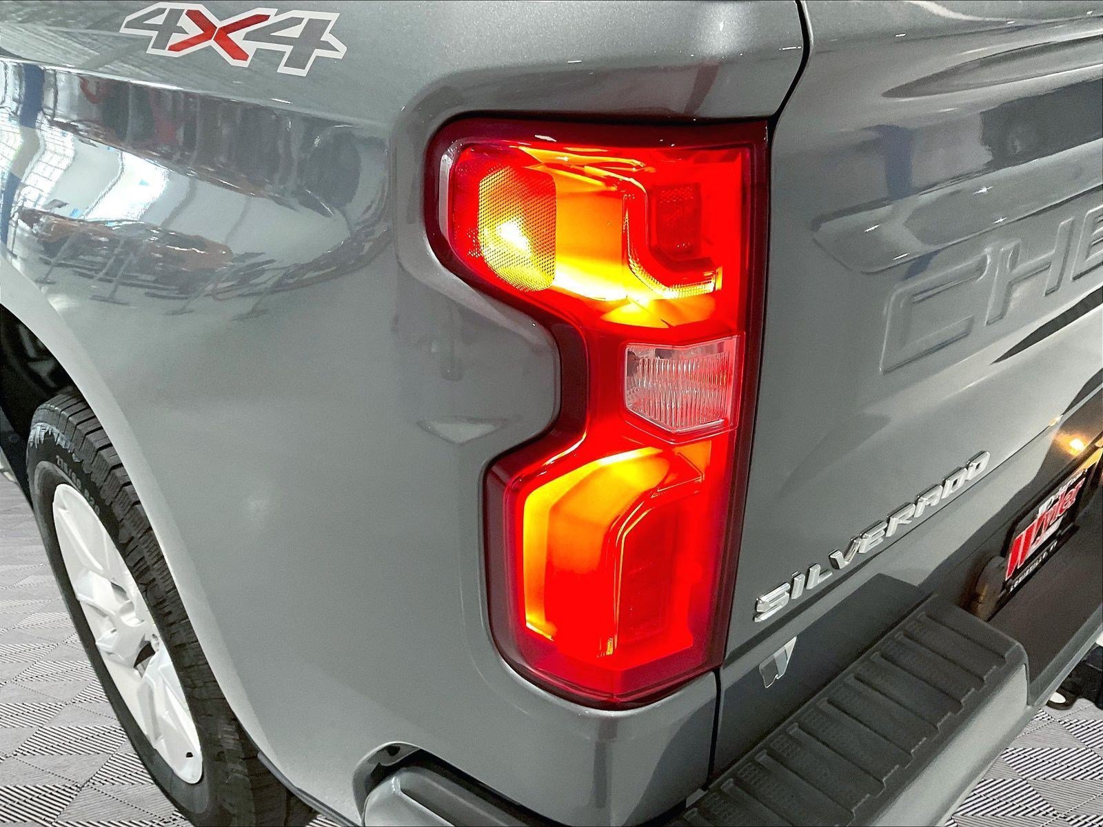 Used 2021 Chevrolet Silverado 1500 Custom AWD/4WD image 24