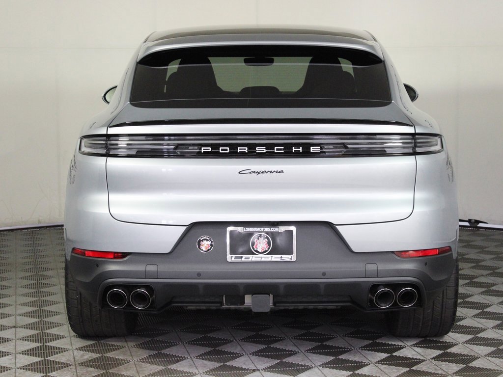 Certified 2025 Porsche Cayenne Coupe image 6