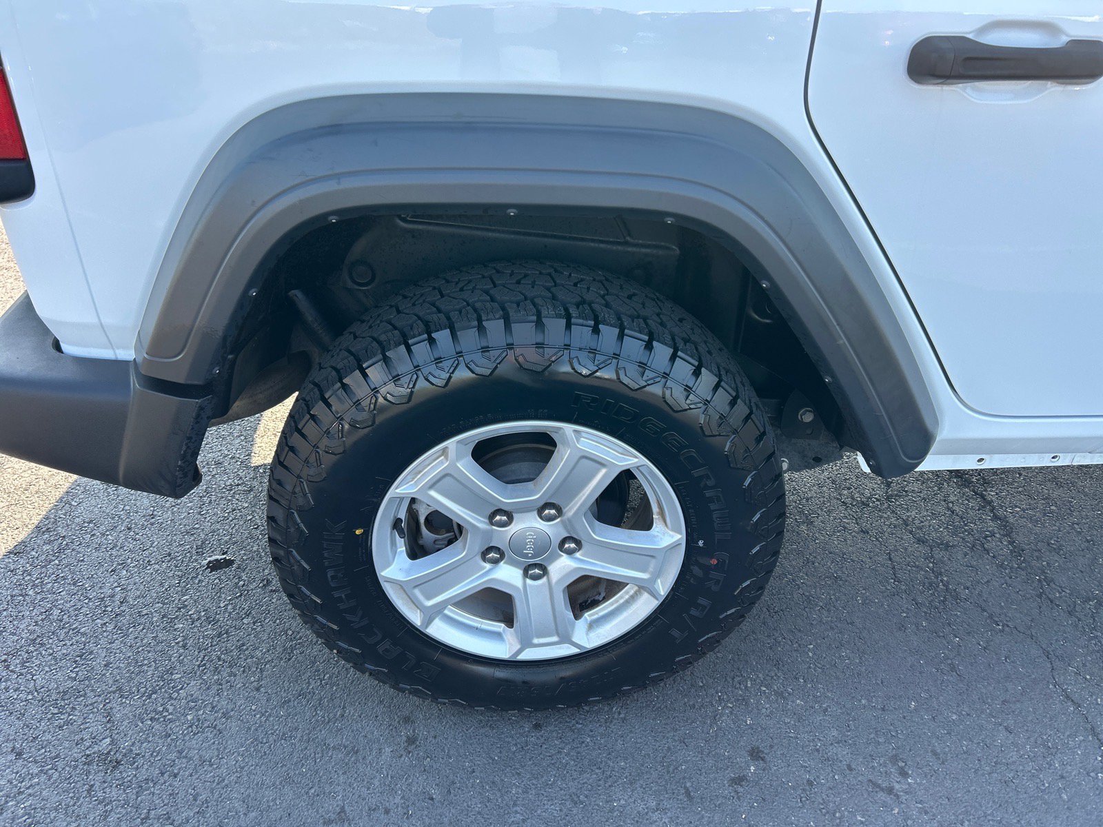 Used 2018 Jeep Wrangler Unlimited Sport S image 30