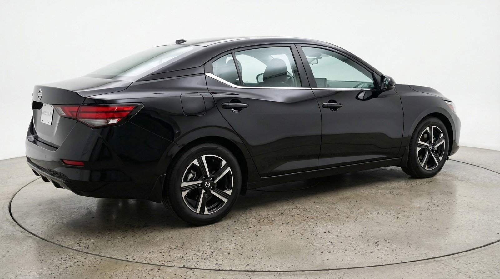 Used 2025 Nissan Sentra SV image 9