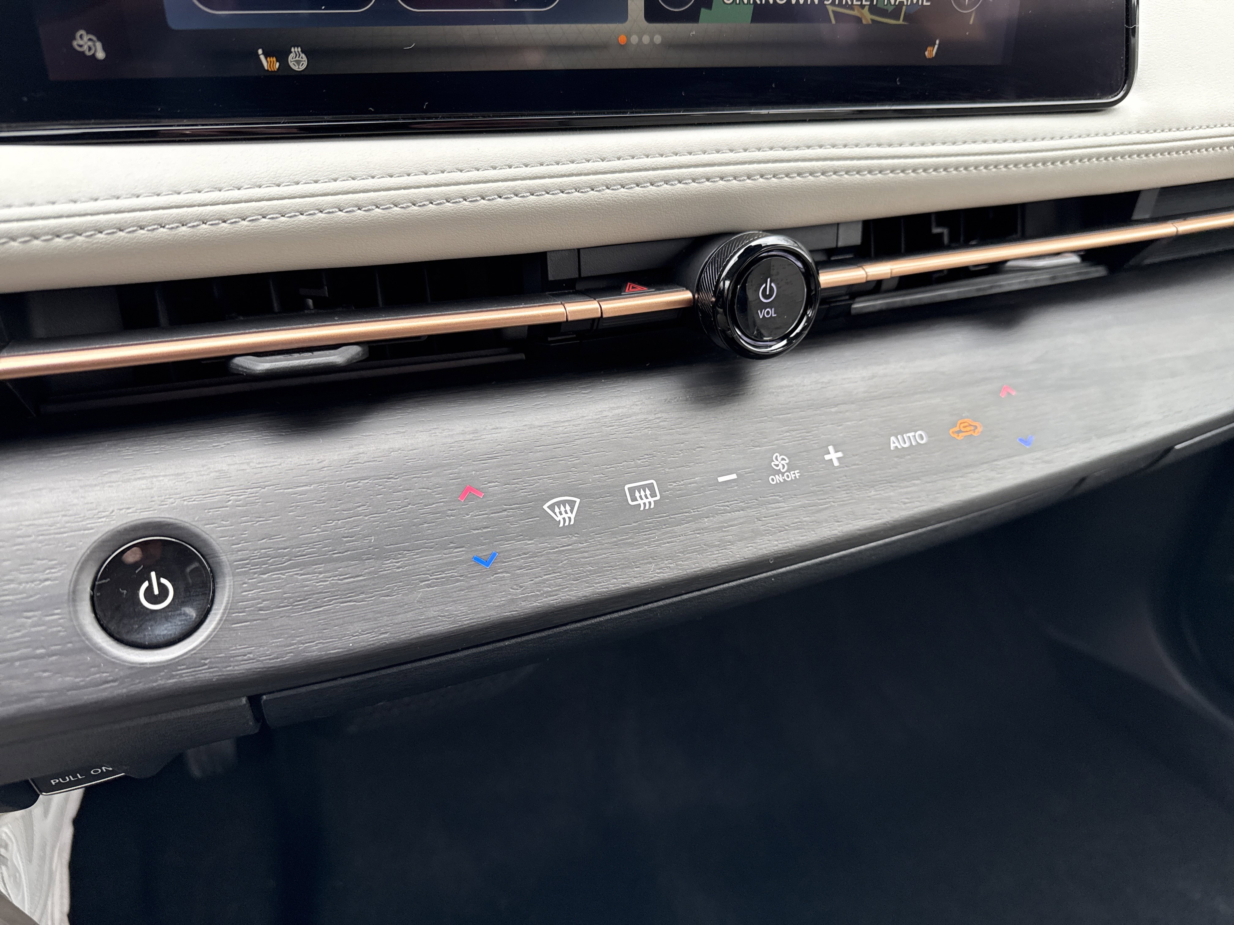 Certified 2024 Nissan Ariya AWD image 20