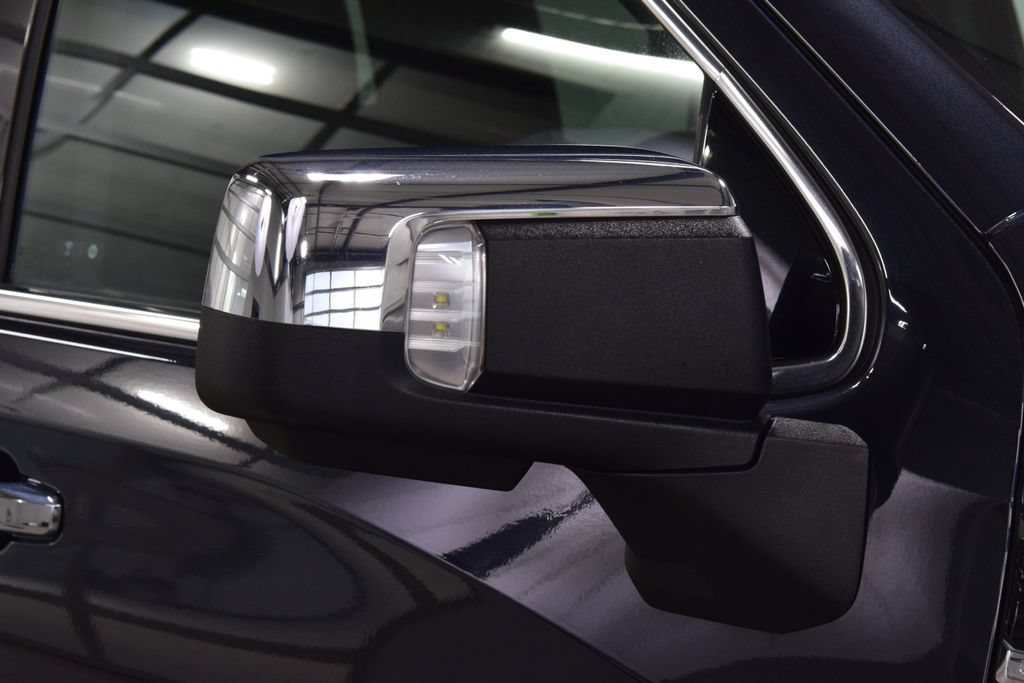 Used 2023 GMC Sierra 1500 Denali w/ Denali Reserve Package AWD/4WD image 18