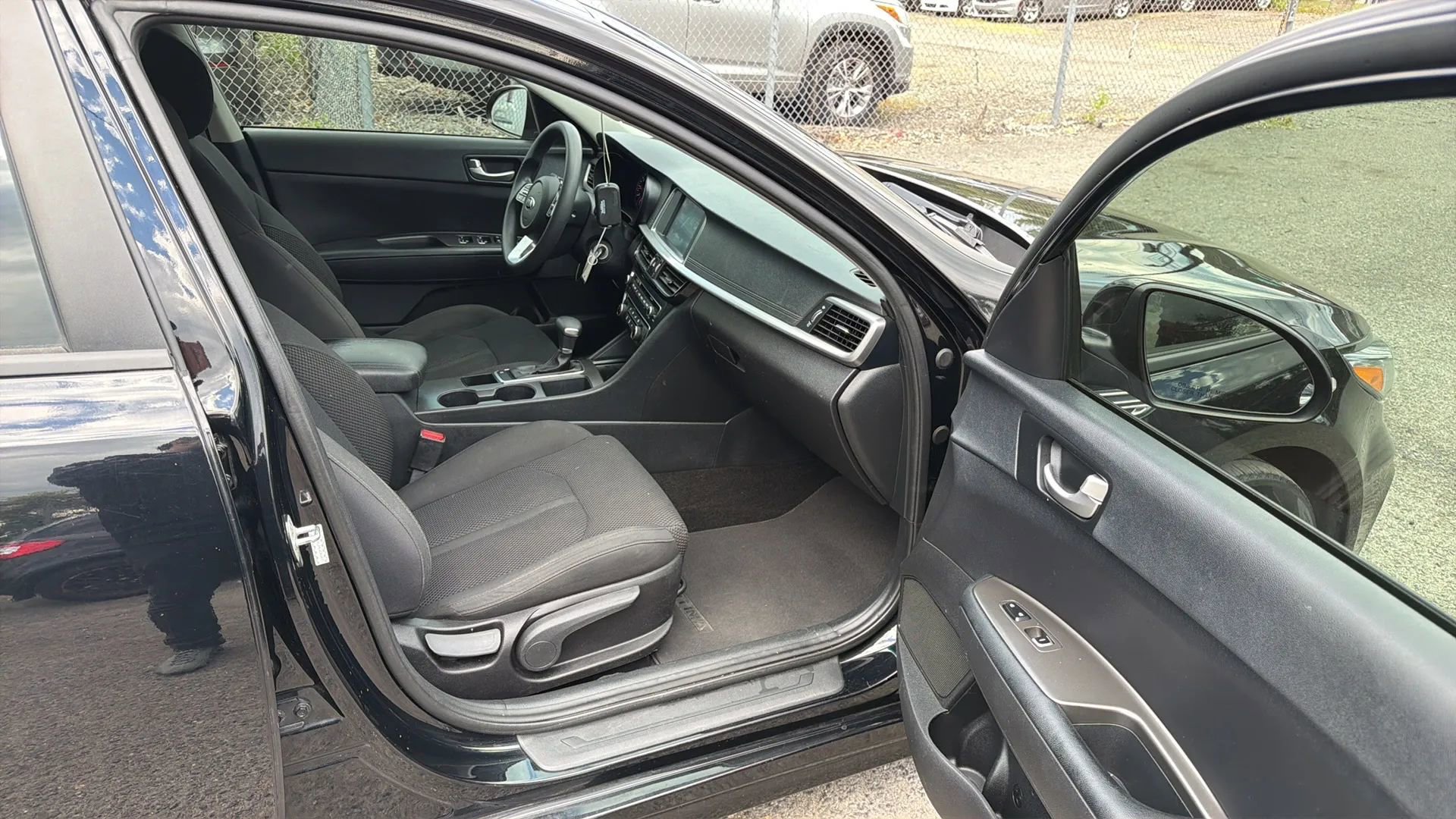 Used 2020 Kia Optima LX FWD image 25