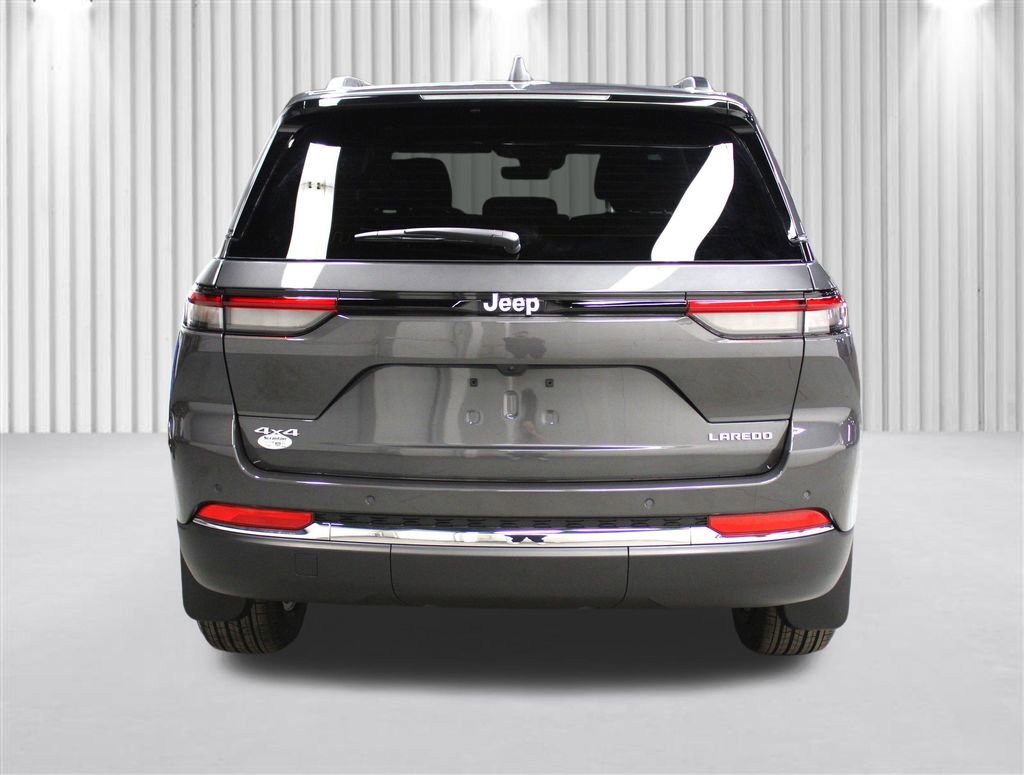 New 2025 Jeep Grand Cherokee Laredo X w/ Luxury Tech Group I image 3