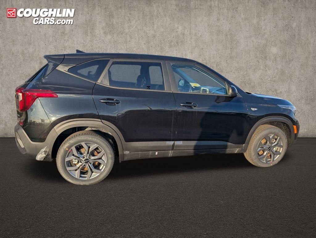 New 2026 Kia Seltos LX image 9