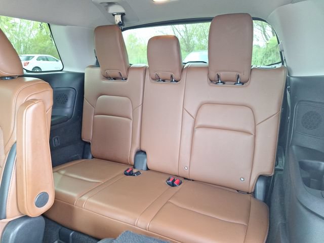Certified 2025 Nissan Pathfinder Platinum AWD/4WD image 33