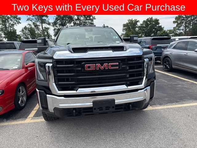 Used 2024 GMC Sierra 2500 Pro AWD/4WD image 4
