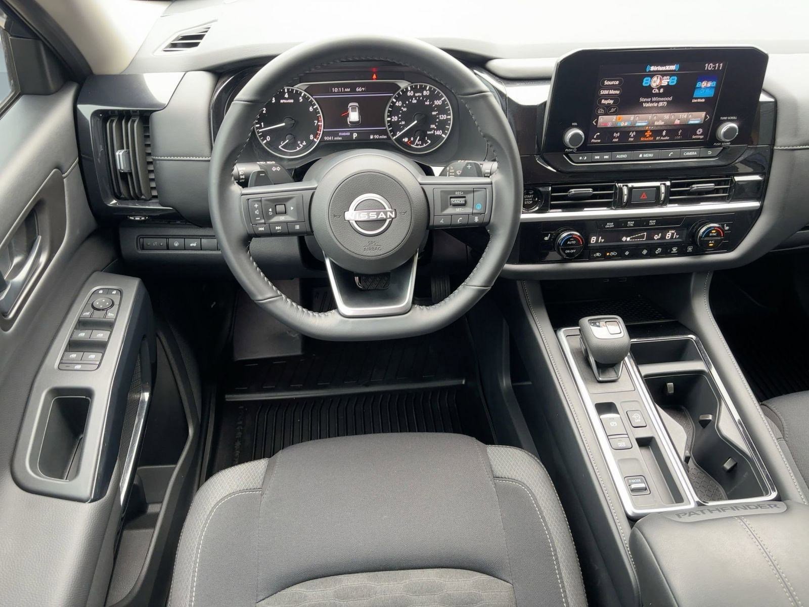 Used 2025 Nissan Pathfinder SV image 25