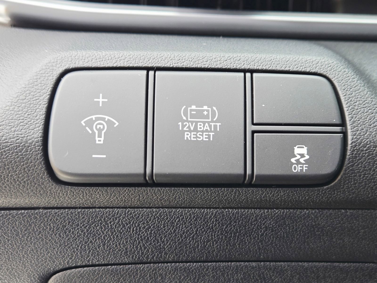 New 2026 Hyundai Elantra Blue FWD image 15
