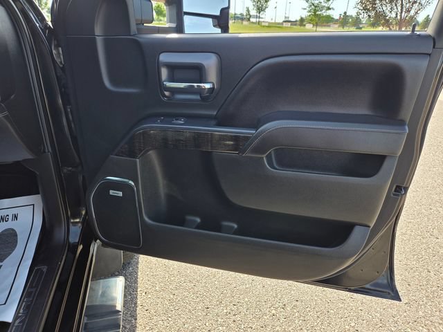 Used 2015 GMC Sierra 2500 Denali w/ Duramax Plus Package AWD/4WD image 38