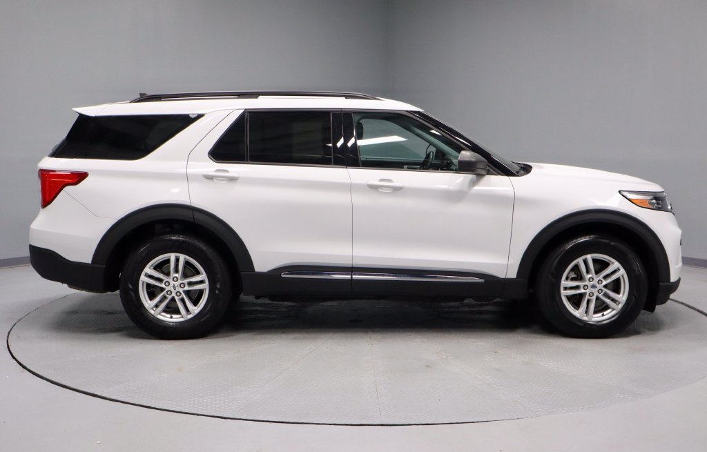 Certified 2022 Ford Explorer XLT AWD/4WD image 6