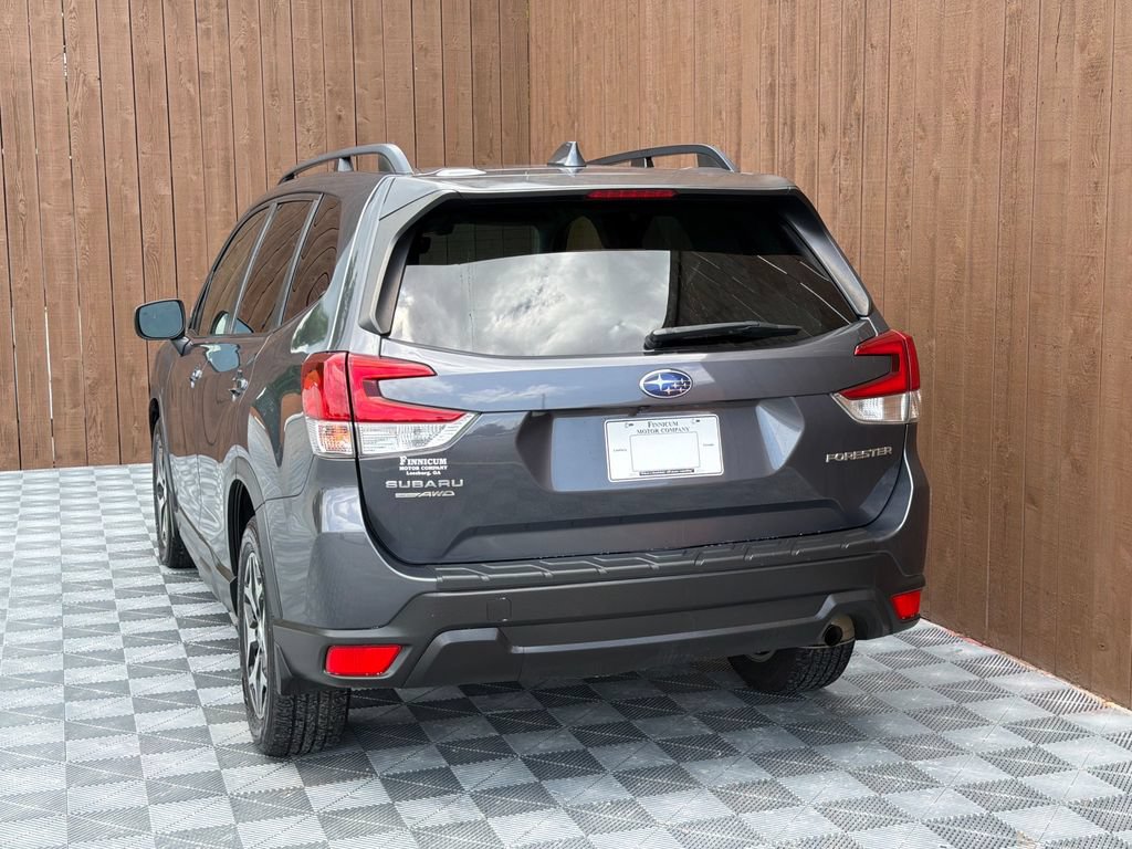 Used 2021 Subaru Forester Premium w/ Popular Package #1 AWD/4WD image 14