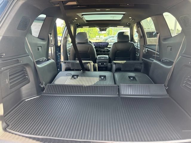 Used 2026 Buick Enclave Avenir w/ Super Cruise Package AWD/4WD image 38