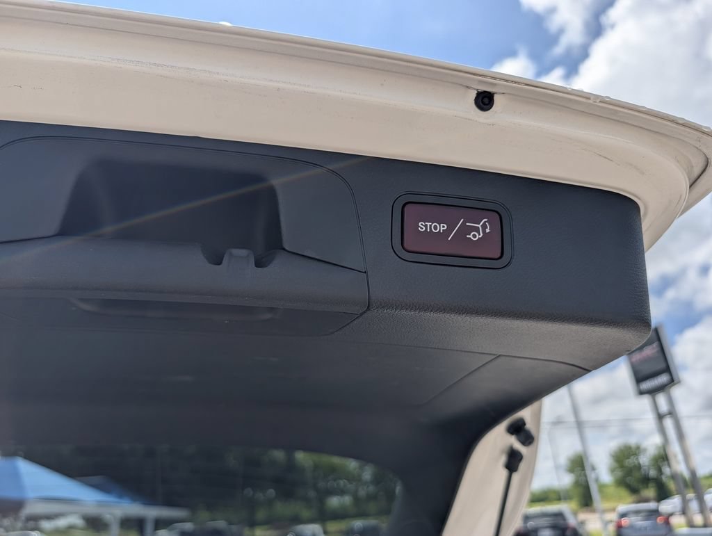 Used 2018 Mercedes-Benz GLC 300 image 30