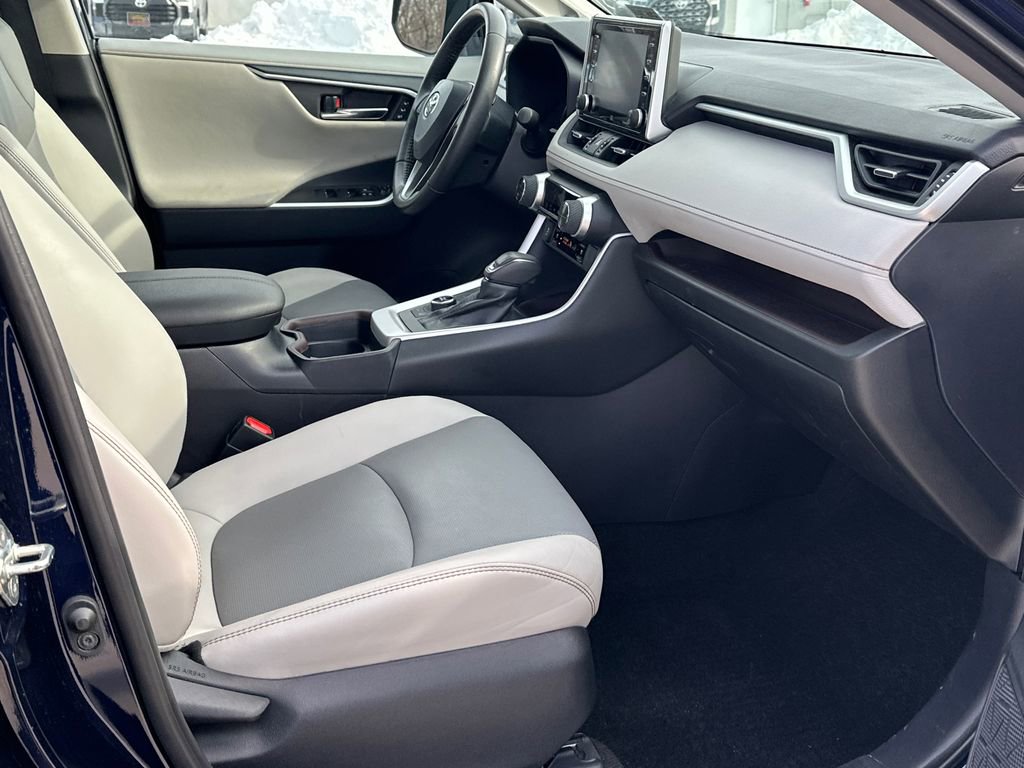 Certified 2020 Toyota RAV4 Limited image 14