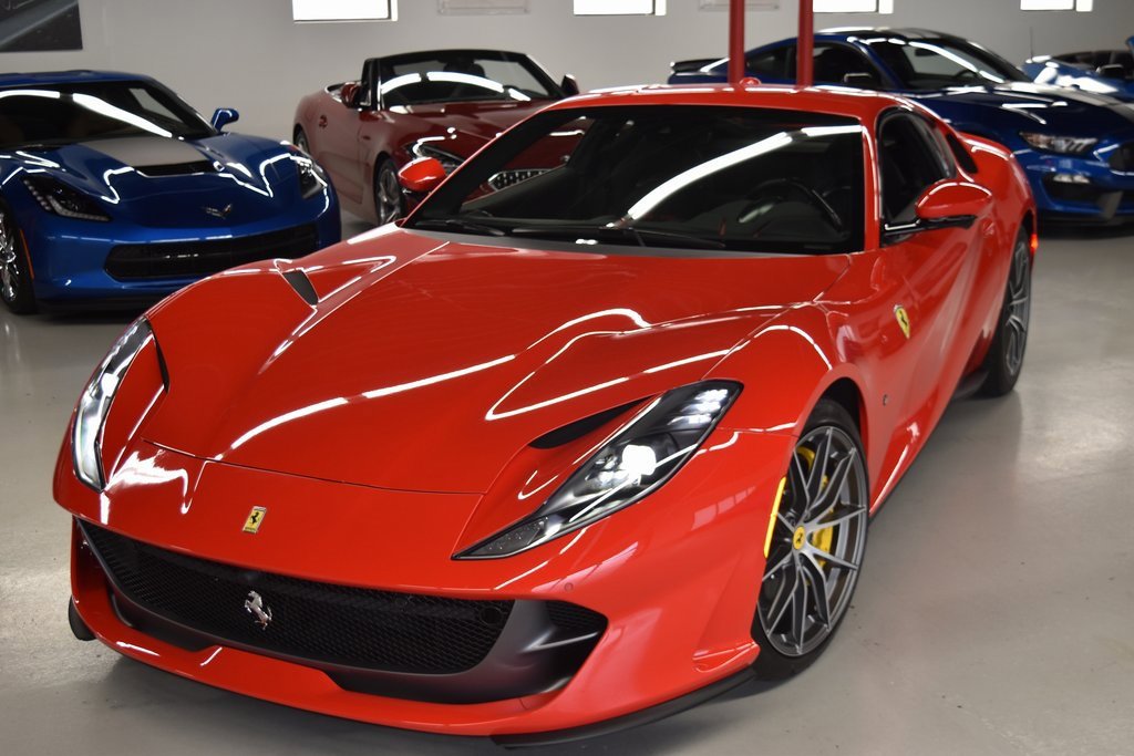 Used 2020 Ferrari 812 Superfast image 3