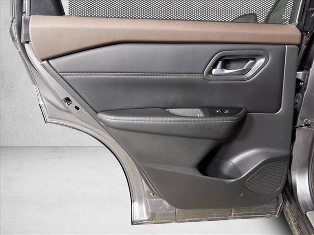 Used 2023 Nissan Rogue SL w/ SL Premium Package AWD/4WD image 24