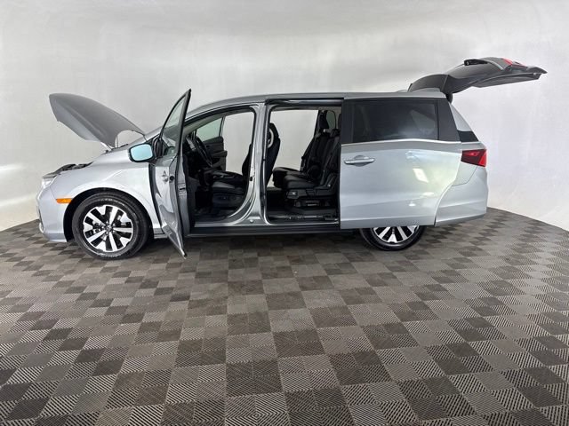 Certified 2025 Honda Odyssey EX-L image 12