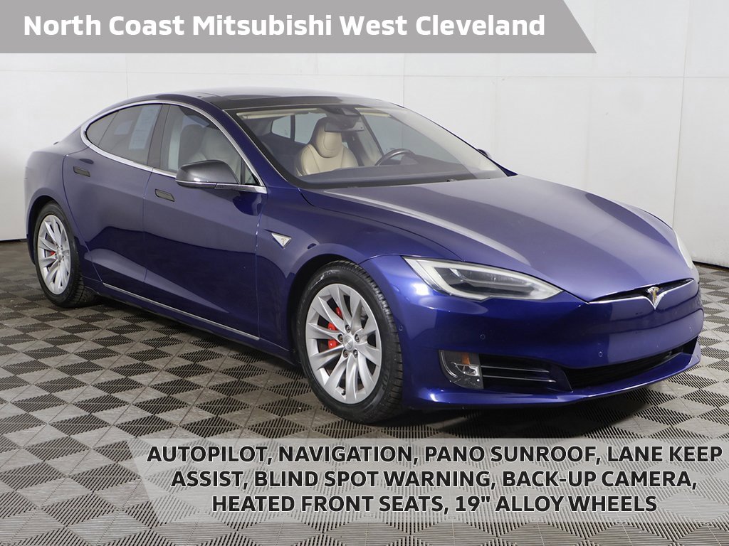 Used 2016 Tesla Model S P90D image 1
